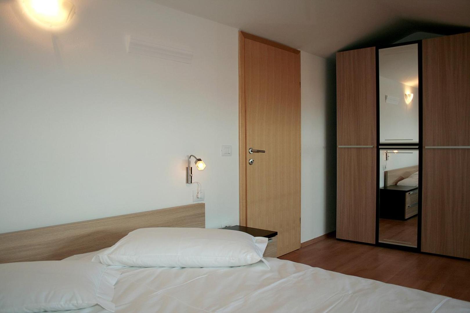 Fineda Grande Apartments Porec Exterior photo